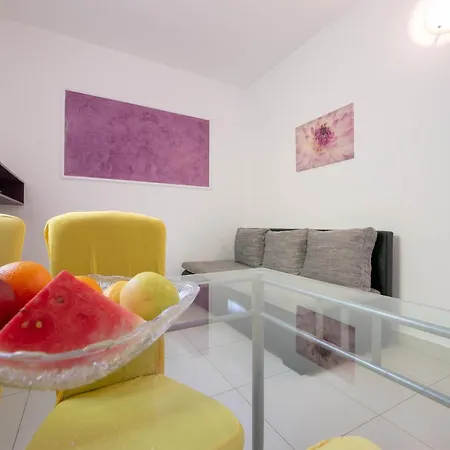 Apartamento Cozy With Breakfast On Request 1