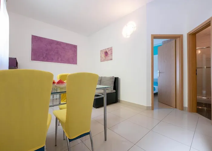 Apartment Cozy With Breakfast On Request 1 *