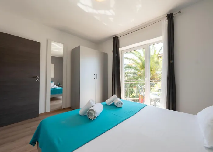 Cozy With Breakfast On Request 1