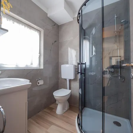 Apartament Cozy With Breakfast On Request 1 *